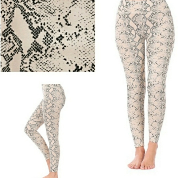 FLEECE LINED WARM COZY Snakeskin Python Black & Cream Leggings - Picture 4 of 4